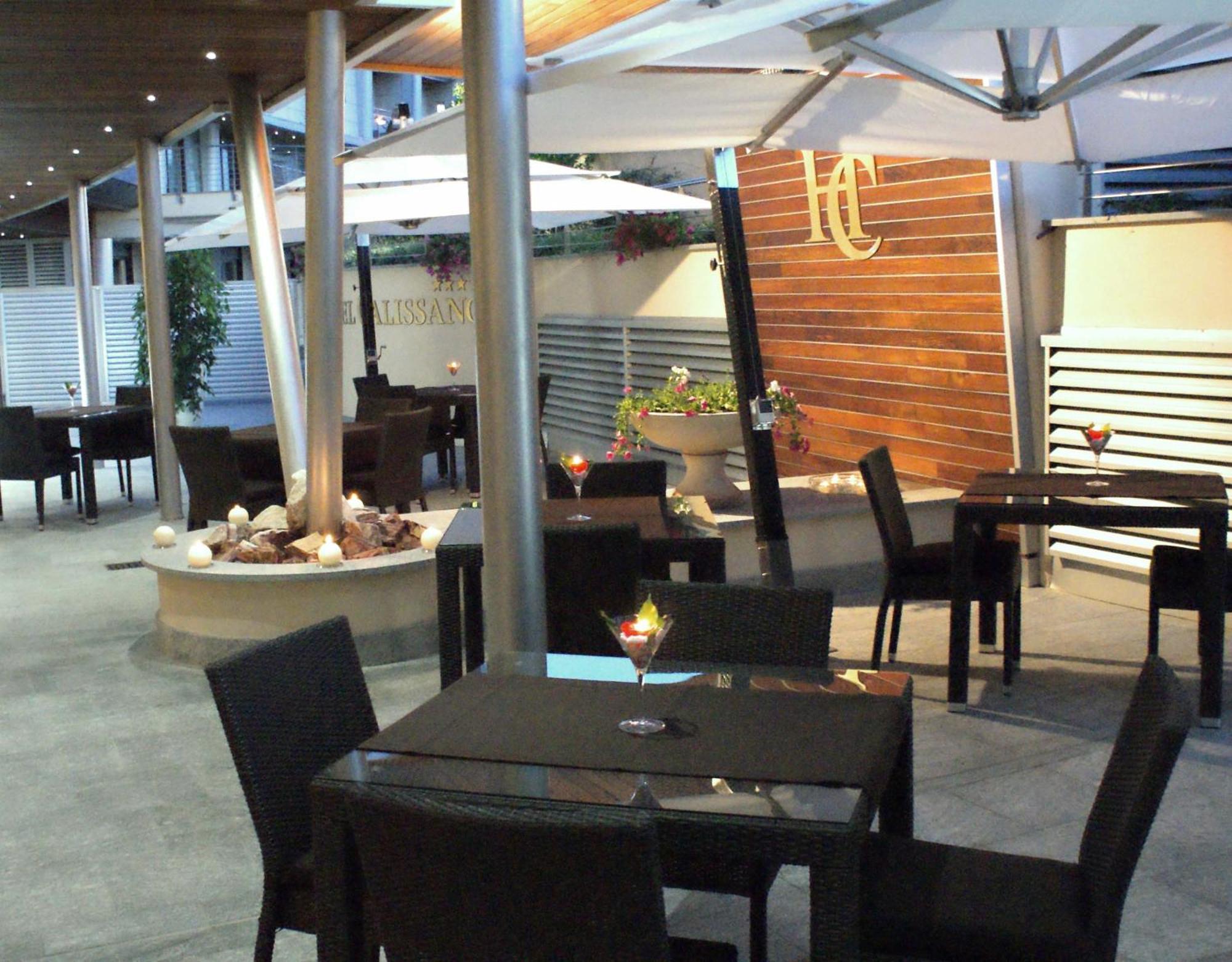 Hotel Calissano อัลบา ภายนอก รูปภาพ